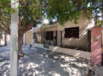 Casa · 123m² · 6 Ambientes · 1 Cochera · Venta Casa Jl Suarez Jardin - Patio Parrilla - Cochera