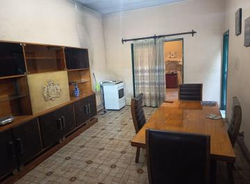 Casa · 100m² · 3 Ambientes · Casa a Refaccionar Sobre Lote de 185 m