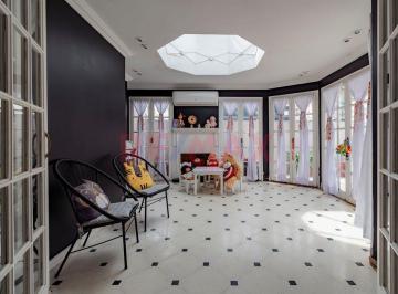 Departamento · 105m² · 2 Ambientes · 1 Cochera · Venta - Depto con Balcón Corrido y Patio Propio
