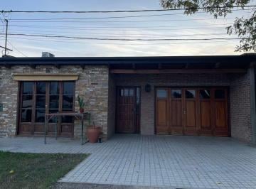 Casa · 265m² · 6 Ambientes · 2 Cocheras · Venta/amplia Casa/3 Dorm./lehmann
