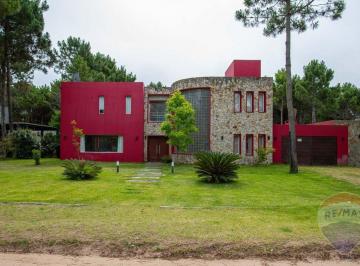 Casa · 300m² · 5 Ambientes · 2 Cocheras · Venta Permuta Casa La Herradura Pinamar
