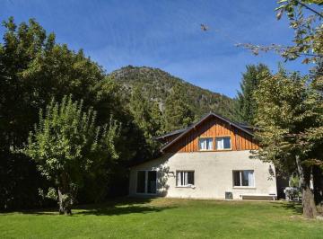 Casa · 200m² · 7 Ambientes · Venta Hectarea Colonia Suiza Casa y Restaurante