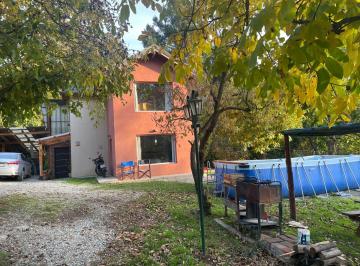 Casa · 220m² · 5 Ambientes · 1 Cochera · Casa + Cabaña y Monoambiente