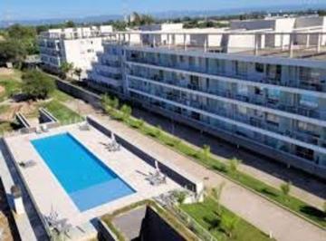 Garage · 18m² · Venta Cochera con Baulera en Fontanas del Sur