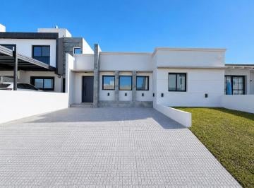 Casa · 183m² · 4 Ambientes · Venta Casa 3 Dorm. Etapa 3 Malagueño Docta