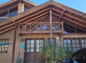 Casa · 203m² · 5 Ambientes · Venta Casa con Departamento Cosquin Cordoba