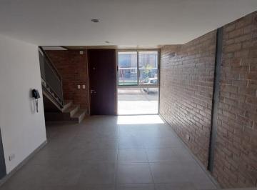 PH · 80m² · 3 Ambientes · 1 Cochera · PH en Villa Nueva de Guaymallen