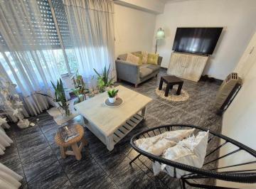 PH · 153m² · 4 Ambientes · 1 Cochera · PH 4 Amb C/cochera y Local de 60 m²