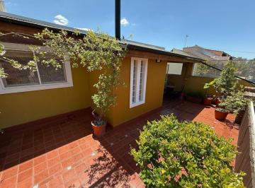 Casa · 137m² · 6 Ambientes · 1 Cochera · Venta Casa de 6 Amb Ramos Mejía Ideal Dos Familias