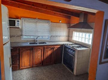 Casa · 80m² · 3 Ambientes · Casa en Venta Villa Castells 2 Dorm.