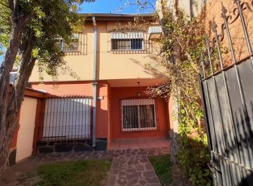 Casa · 154m² · 4 Ambientes · 1 Cochera · Venta Casa 4 Amb. Cochera, Patio y Quincho J. C. paz