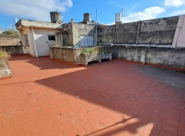 Casa · 207m² · 6 Ambientes · 1 Cochera · Venta Casa 7 Ambientes Multifamiliar