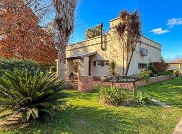 Casa · 191m² · 4 Ambientes · Casa de Campo en Venta