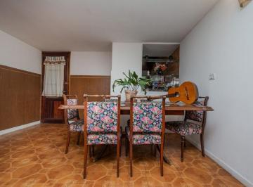PH · 62m² · 4 Ambientes · 1 Cochera · Venta PH 4 Amb V Ballester Cochera Permuta
