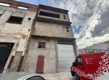 Bodega-Galpón · 1320m² · Galpón en Alquiler Valentín Alsina Oportunidad