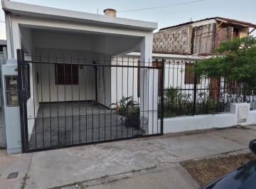 Casa de 5 ambientes, Córdoba · Alquilo Casa en Barrio Ampliación Matienzo