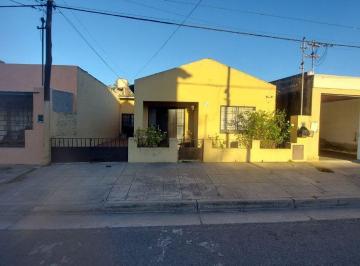 Casa · 106m² · 7 Ambientes · 1 Cochera · Casa en Venta en Arrecifes
