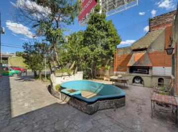 Casa · 174m² · 5 Ambientes · 2 Cocheras · Venta Casa 5 Ambientes Ciudadela Parque y Pileta