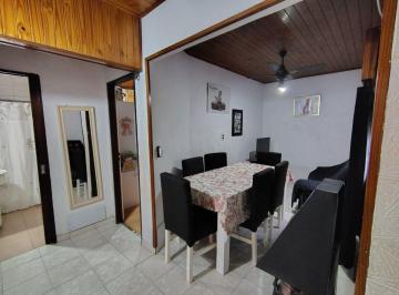 Casa · 148m² · 6 Ambientes · 1 Cochera · Venta Casa Multifamiliar San Justo Apto Credito