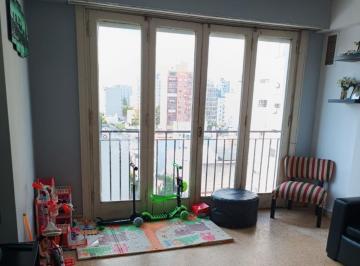 Departamento · 70m² · 3 Ambientes · Venta Depto. o 3 Amb. Quilmes Centro con Renta