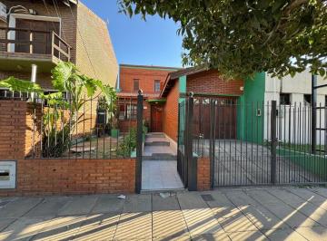 Casa · 131m² · 4 Ambientes · 1 Cochera · Venta Casa 3 Dormis, Apta Credito, San Nicolas