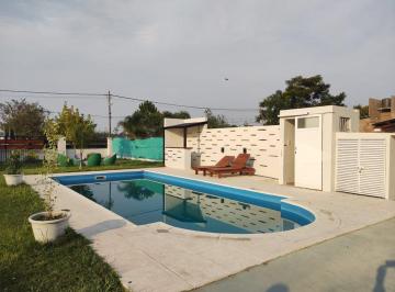 Casa · 190m² · 7 Ambientes · 3 Cocheras · Casa en Jardines de La Costa