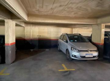 Garage · 12m² · En Venta Cochera Fija y Cubierta Ascensor - Flores