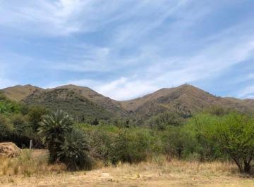 Terreno · 627m² · Lote en Venta en Los Cocos Centro Excelente Vistas