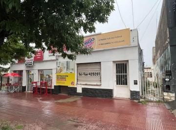 Casa · 244m² · 8 Ambientes · Casa + Local Comercial La Falda Sobre Av España