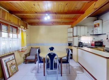 PH · 43m² · 3 Ambientes · PH 3 Amb, en Venta Dominico con Balcon + Parrilla