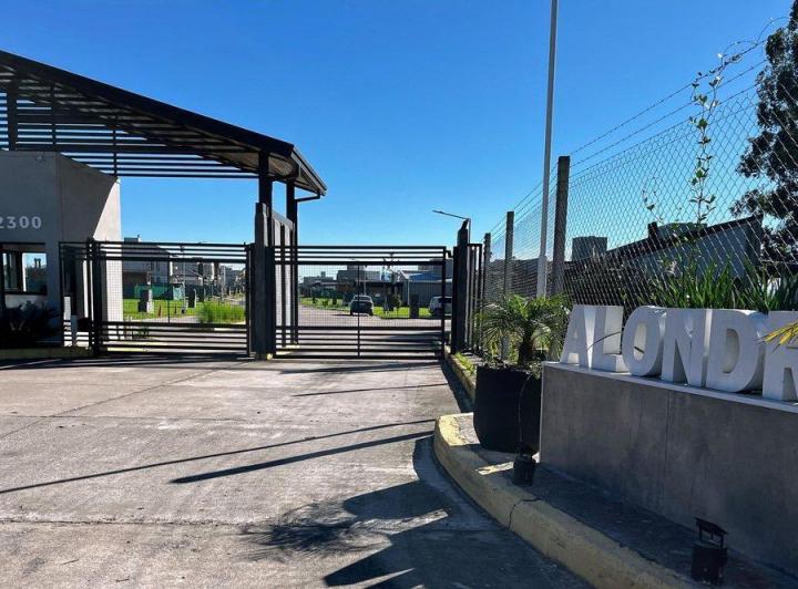 Terreno · 415m²