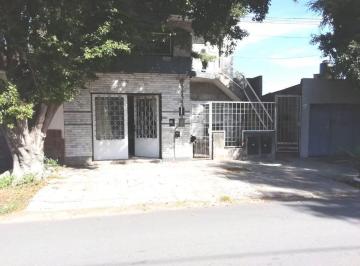 Casa · 87m² · 3 Ambientes · Venta Casa Pb 2 Dorm. Zona Sur con Patio