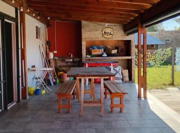 Casa · 60m² · 3 Ambientes · Venta Casa 2 Dorm. con Pileta Ibarlucea