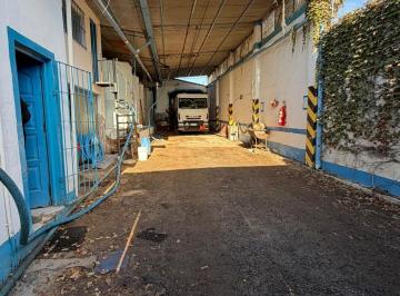 Depósito · 280m² · Deposito de 300 m² con 2 Oficinas, Gran Ubicacion!