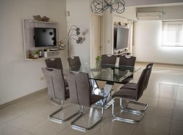 PH · 193m² · 4 Ambientes · 1 Cochera · Venta PH 4 Amb Lomas del Mirador Fte Garage