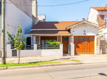 Casa · 125m² · 3 Ambientes · 1 Cochera · Venta Casa 3 Ambientes Ramos Mejia con Cochera