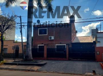 Casa · 207m² · 5 Ambientes · 1 Cochera · Venta Casa 3 Dorm. Resistencia