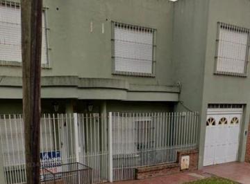 Casa de 5 ambientes, Hurlingham · Se Vende Casa de Dos Plantas, Multifamiliar