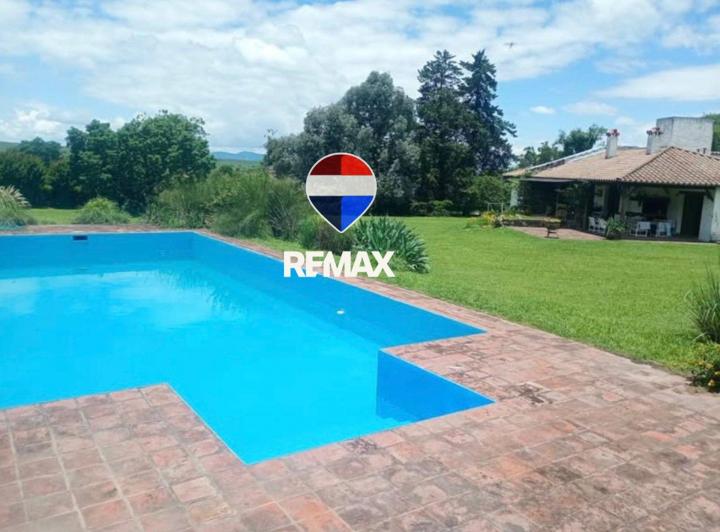 Casa · 231m² · 5 Ambientes · 2 Cocheras