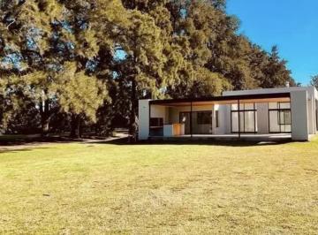 Casa · 265m² · 6 Ambientes · 2 Cocheras · Venta | Casa La Esperanza Club de Campo | Vco Propiedades
