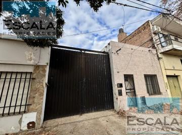 Bodega-Galpón · 80m² · 2 Ambientes · Deposito en Alquiler Barrio Industrial Rosario