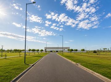 Terreno , Funes · Lote en Venta Vida Club de Campo de 1034 m² con Orientación Norte