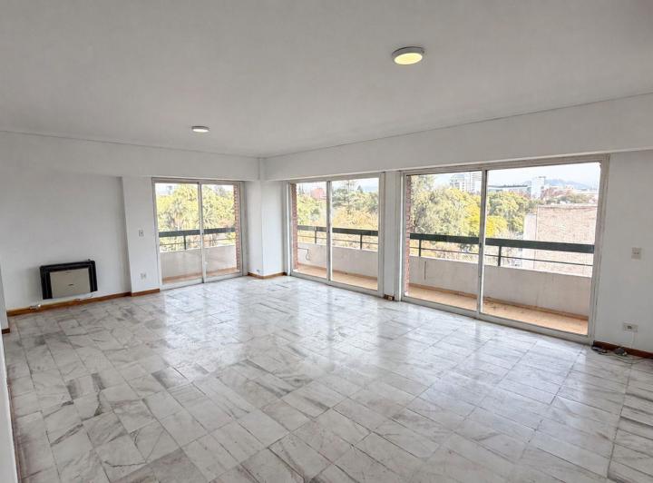 Departamento · 130m² · 4 Ambientes · 1 Cochera