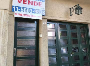 PH de 5 ambientes, Villa Luro · PH 5 Ambientes, 3 Baños, 2 Cocinas, Patio. Ideal 2 Flias.