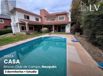 Casa · 200m² · 8 Ambientes · 1 Cochera · Casa en Venta - Rincón Club de Campo