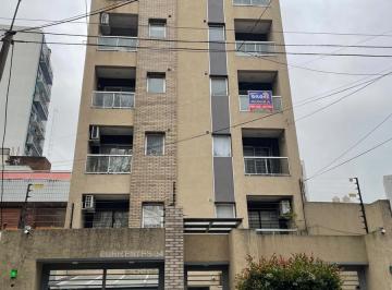 Oficina comercial · 43m² · 2 Ambientes · 1 Cochera · Alquiler Oficina / Departamento 2 Amb Al Fte con Cochera en Ramos Mejia
