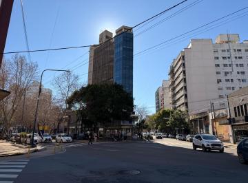 Oficina comercial · 878m² · 12 Ambientes · Edificio Diag. 74 Esq. 46