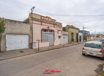 Casa de 3 ambientes, Bahía Blanca · Casa en Venta Ubicada Sobre Calle Libertad 1735, en Barrio Villa Rosas.