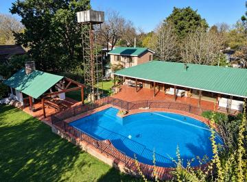 Casa de 6 ambientes, Malvinas Argentinas · Casa en Cuba, Villa de Mayo, Excelente Ubicación.