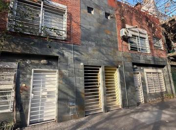 PH · 45m² · 2 Ambientes · Venta PH Tipo Casa 2 Ambientes con Patio, Entrada Independiente y Sin Expensas - Caballito